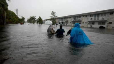 ABD’nin Florida eyaletinde sel: Acil durum ilan edildi