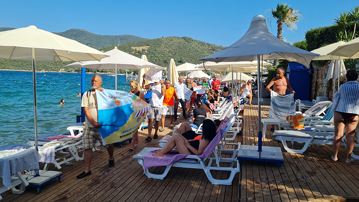 Bodrum’da eylemciler otel çalışanları ile kavga etti