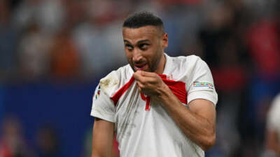 Reynmen, Cenk Tosun’a sarılıp golü sordu