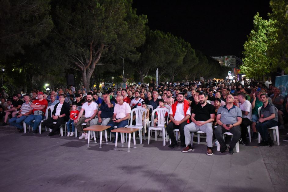 Yıldırım’da milli maç keyfi