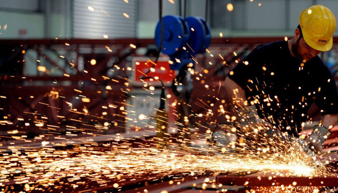 Sanayi üretimi yıllık yüzde 0,7 azaldı