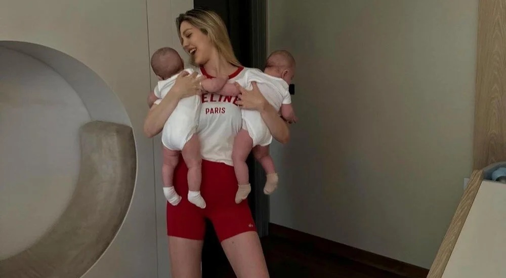 Yasemin Şefkatli’den oğulları Emir ve Ayel ile yeni kareler