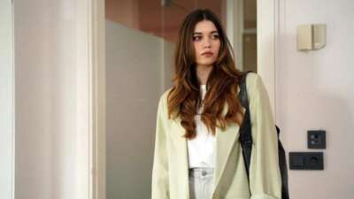 Afra Saraçoğlu’ndan İspanya kareleri