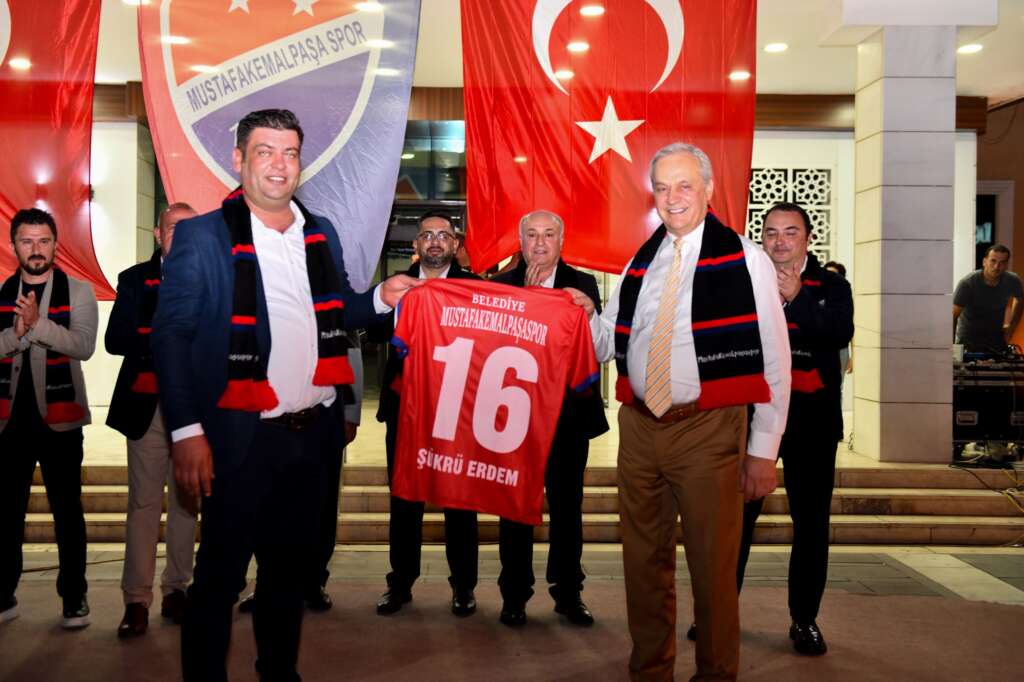1923 Mustafakemalpaşa Spor’un altın çağı başlıyor