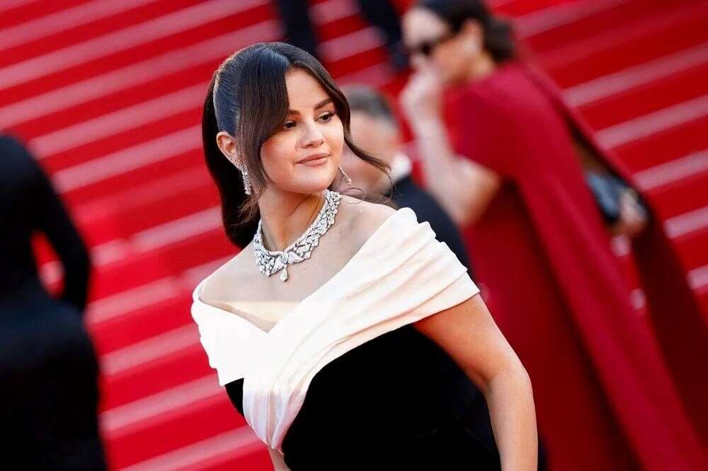 Emmy ödülüne aday gösterilen Selena Gomez tarihe geçti