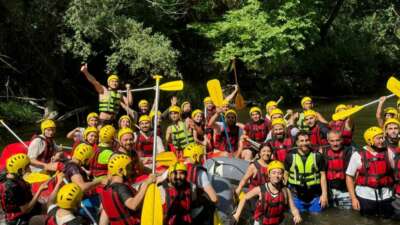 Bursa’da adrenalin tutkunu mimarların rafting heyecanı
