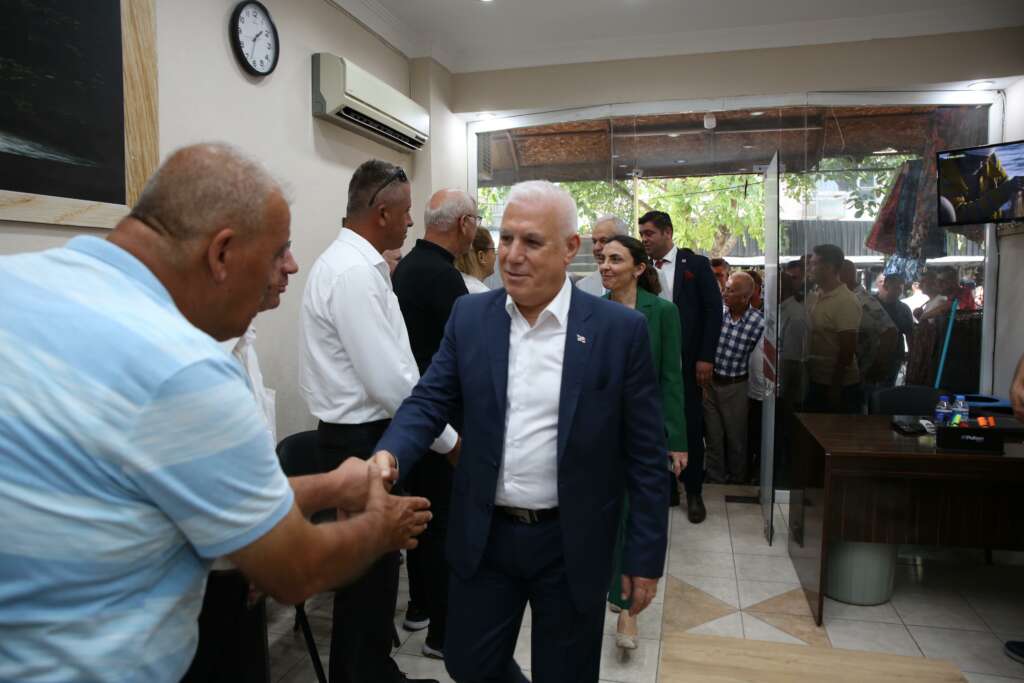 Başkan Bozbey’den talimat: Çiftçinin ürünü tarlada kalmayacak