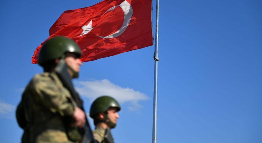 MSB duyurdu! Yasa dışı yollarla geçmeye çalışan 8 kişi yakalandı MSB duyurdu! Yasa dışı yollarla geçmeye çalışan 8 kişi yakalandı