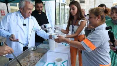 Başkan Özdemir’den çalışanlara aşure ikramı