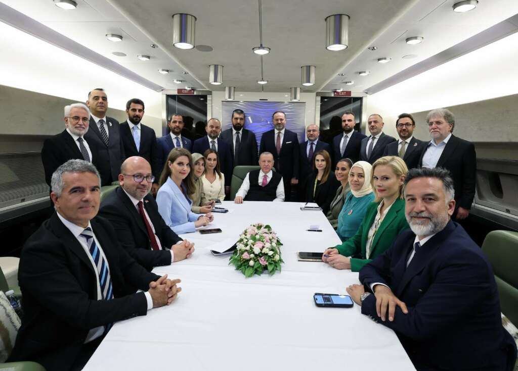 Cumhurbaşkanı Erdoğan NATO zirvesi dönüşü soruları yanıtladı: Biz Suriye’de barış istiyoruz