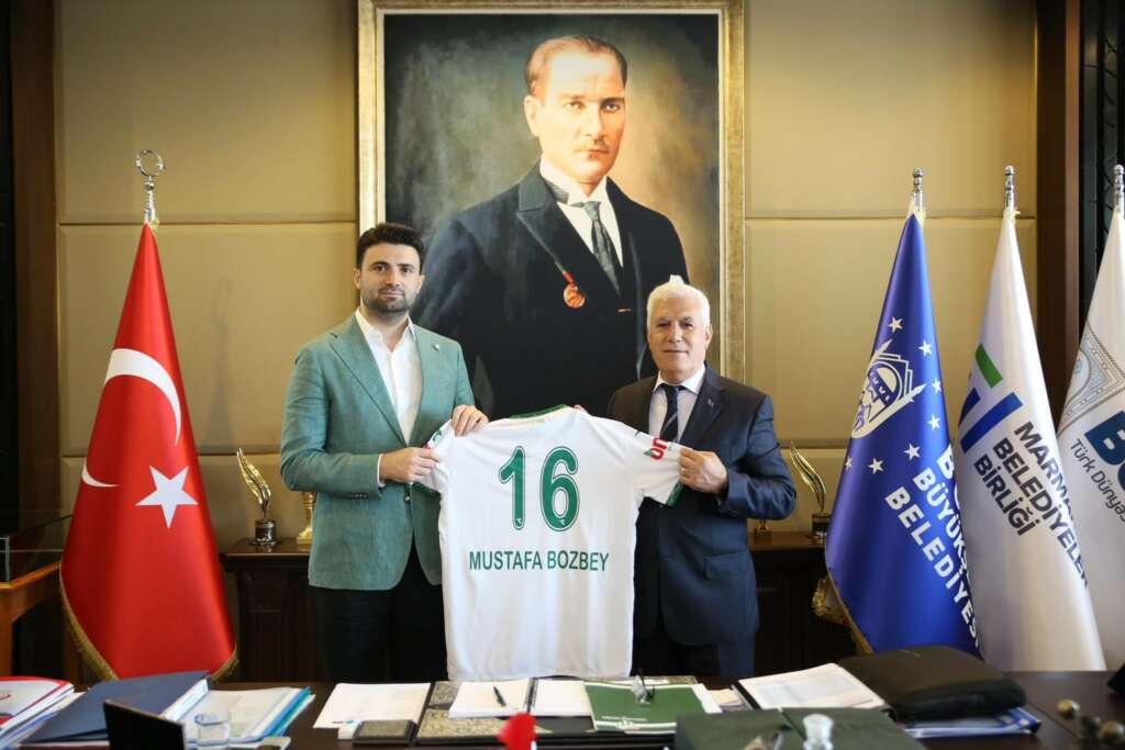 Mustafa Bozbey: “Hayalini kurduğumuz Bursaspor’u sahada göreceğiz”