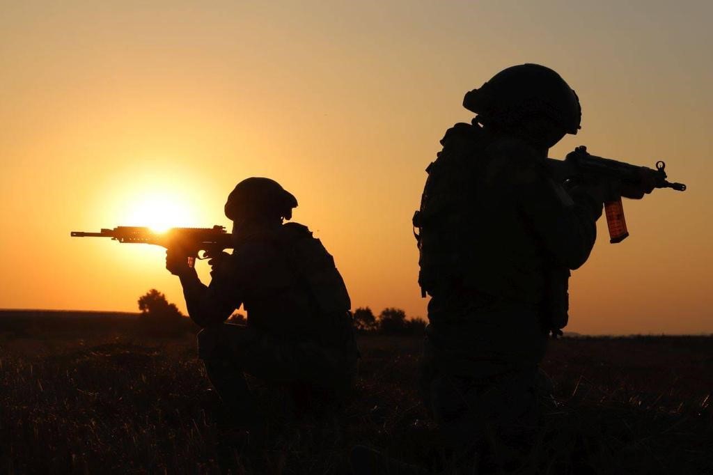 Irak’ın kuzeyindeki 3 PKK’lı terörist teslim oldu Irak’ın kuzeyindeki 3 PKK’lı terörist teslim oldu