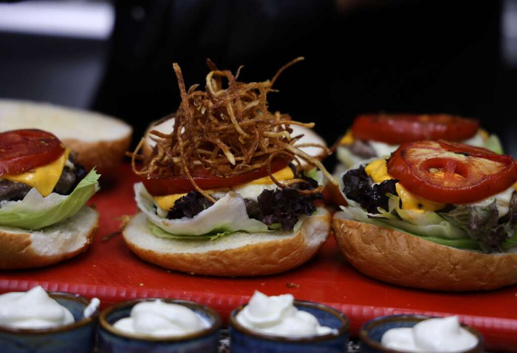 Bu da Adana usulü hamburger