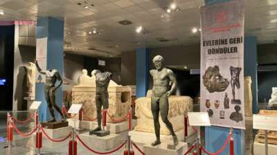 İadesi sağlanan tarihi eserler Antalya Müzesine ziyaretçi sayısını artırdı