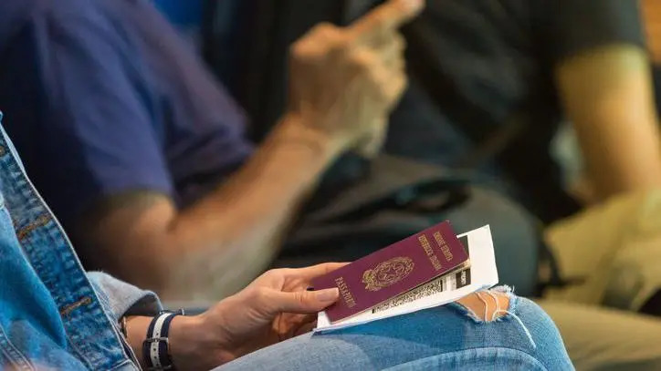 Hollanda’da süresiz oturum talebinde bulunan Türk vatandaşlarına uyum sınavı zorunluluğu