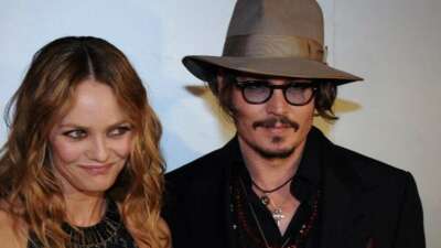 Johnny Deep sanat eserlerini tanıttı