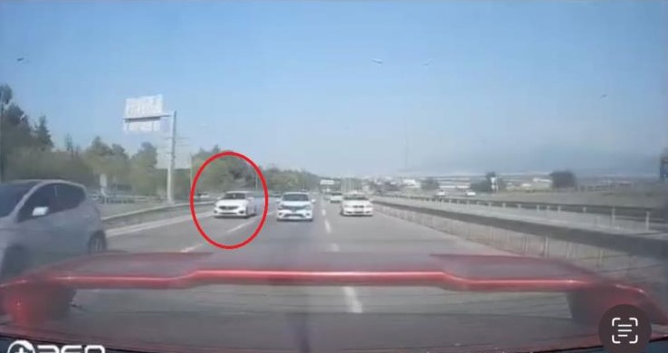 Trafiği pist sandı! Bursa’da tehlikeli anlar kamerada