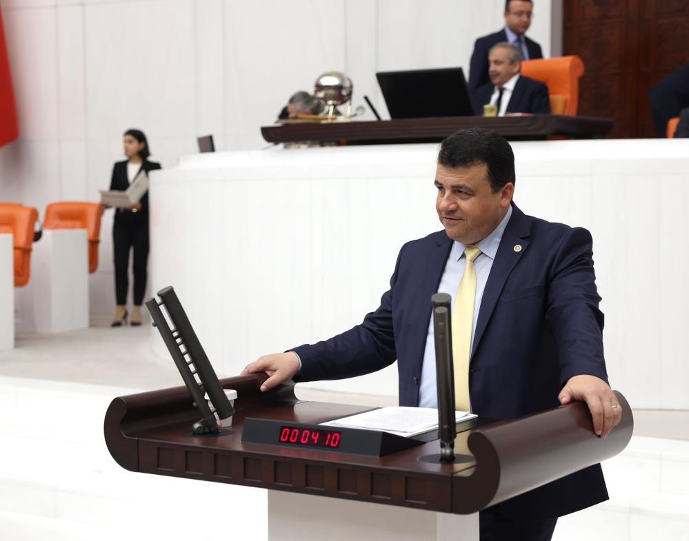 CHP Bursa Milletvekili Öztürk sordu: EURO 2024’e götürülen 680 kişi kim?