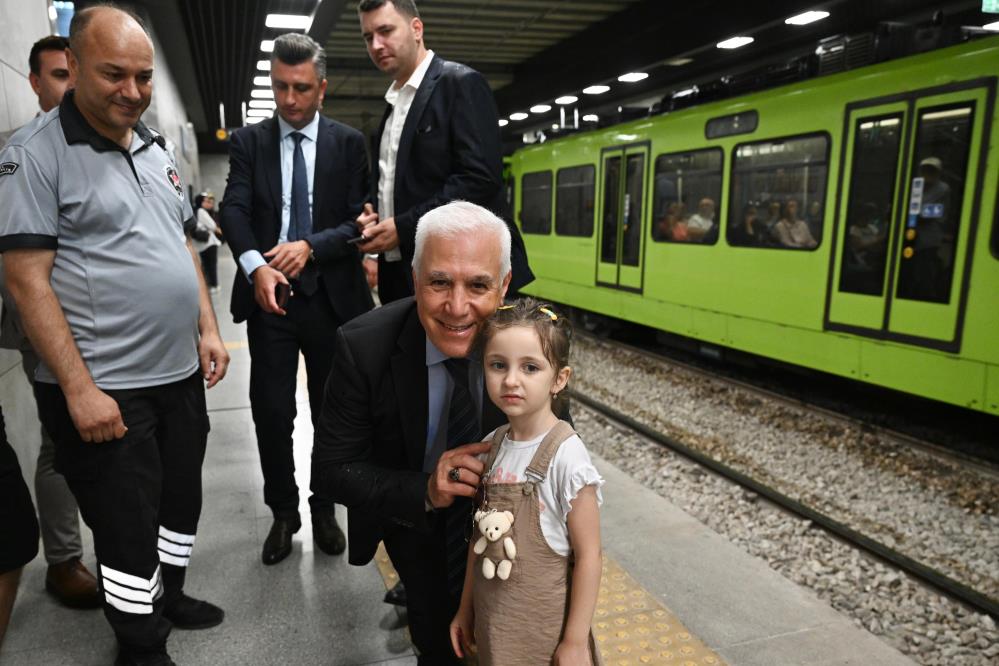 Metroyu su basmıştı…Başkan Bozbey’den Odunluk İstasyonu’na ziyaret