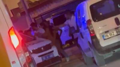 Bursa’da husumetlilerin kavgasını polis ayırdı!