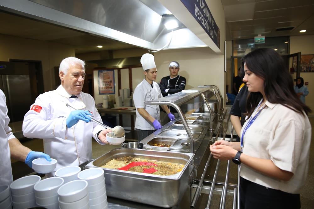 Bursa’da aşureler Başkan Bozbey’den