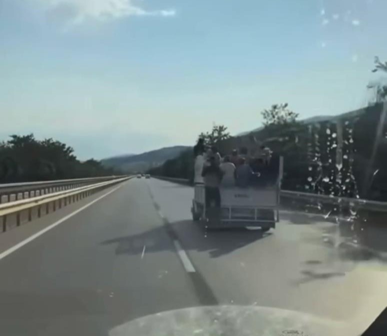 Bursa’da tehlikeli yolculuk
