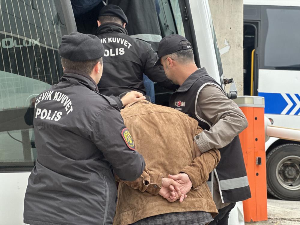 Bursa’da provokasyon yapanlara gözaltı!