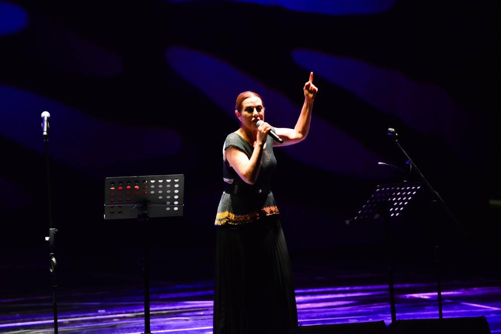 Bursa’da festivalde şiir dolu bir akşam
