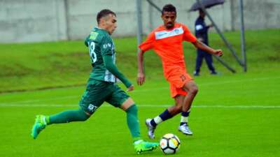 Bursaspor’un eski ismi imzayı attı!