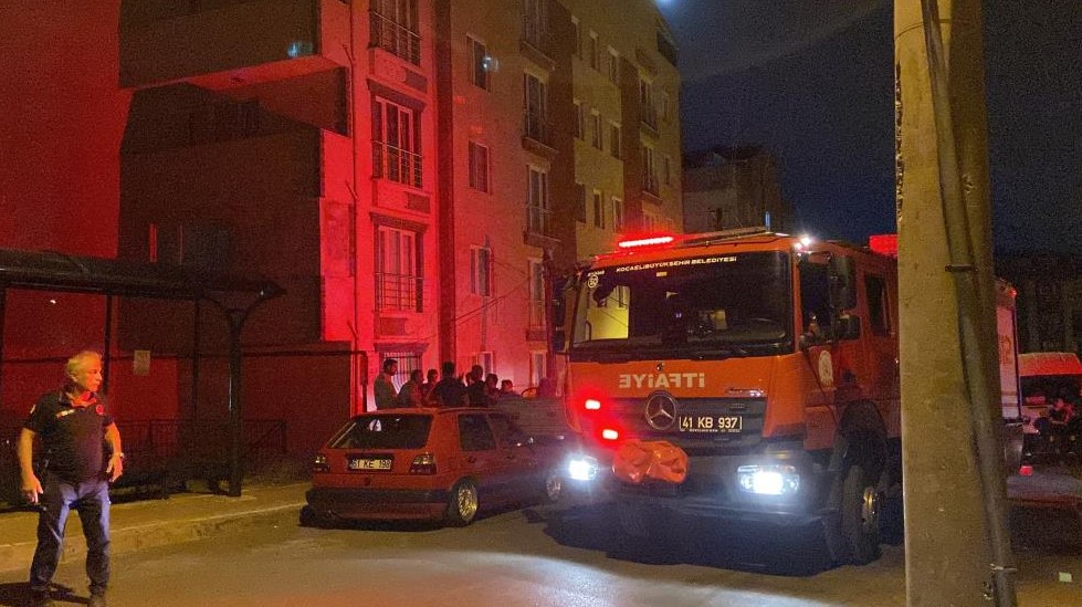 Nargile keyfi yangınla sonlandı Nargile keyfi yangınla sonlandı