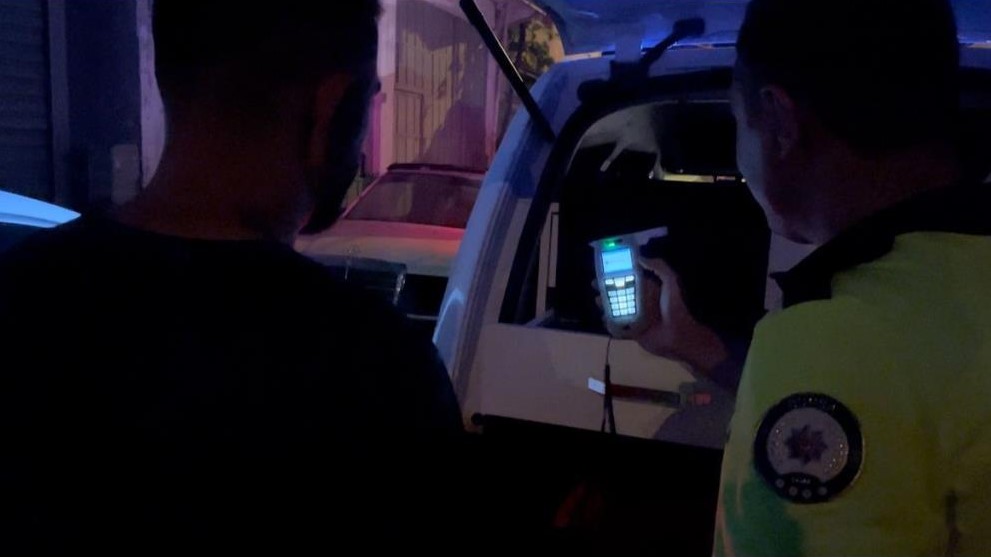 Bursa’da polis ekiplerinden kaçan sürücü gece kartallarına takıldı