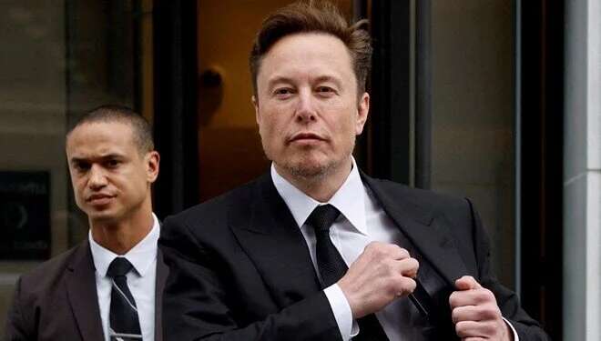 Elon Musk gençlik halini paylaştı