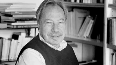 Yazar Ferit Edgü hayatını kaybetti