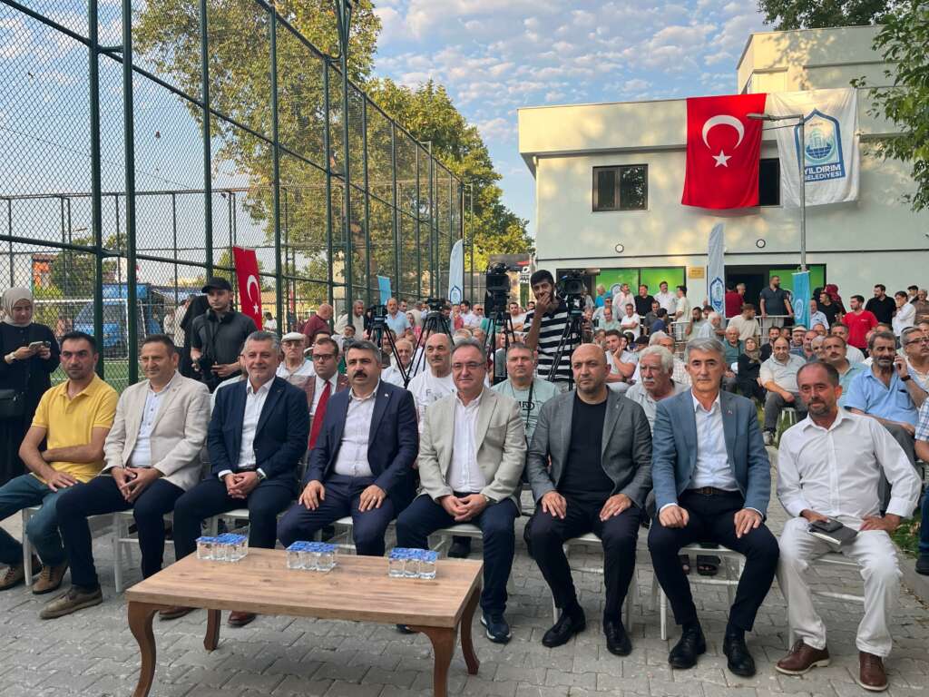 Yıldırım Belediyesi’nden Demetevler Mahallesi’nde tapu töreni