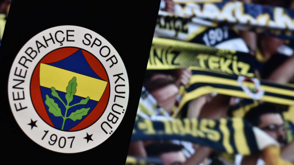 Fenerbahçe Kadın Voleybol Takımı, 4 isimle sözleşme yeniledi