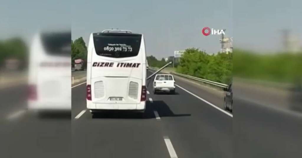 Bu kadarı da pes! Otobüsün bagaj kapağı açık kaldı