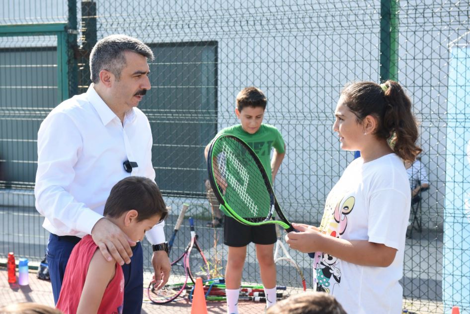 Başkan Yılmaz sporcularla buluştu