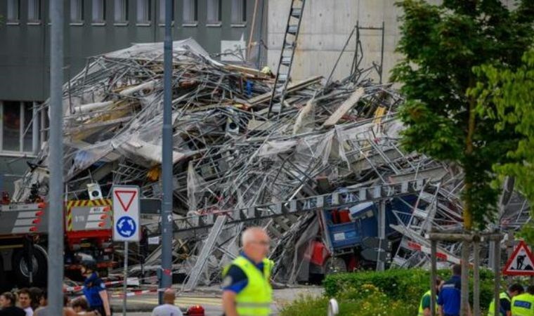 İsviçre’de inşaat iskelesi çöktü: 3 ölü, 8 yaralı İsviçre’de inşaat iskelesi çöktü: 3 ölü, 8 yaralı