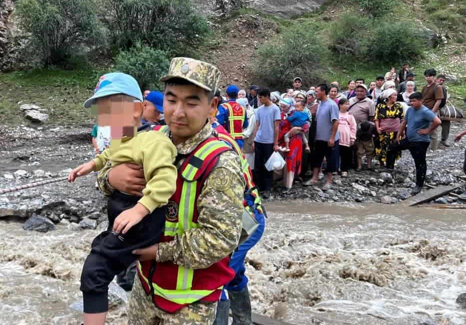 Kırgızistan’daki selde 1 çocuk öldü, 4 kişi kayıp