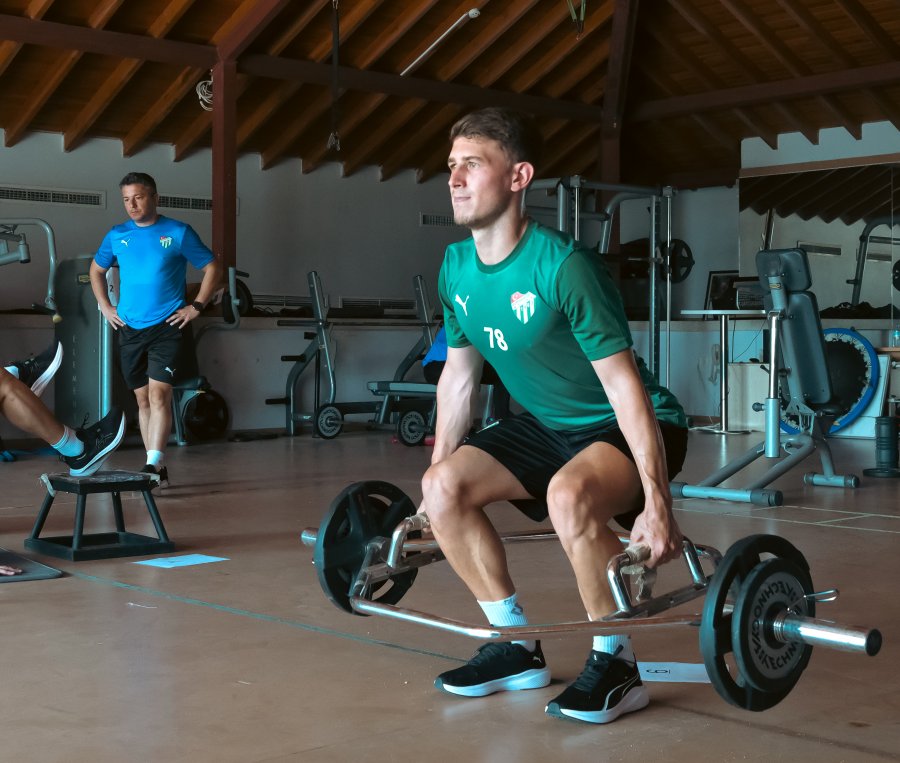 Bursaspor salonda çalıştı