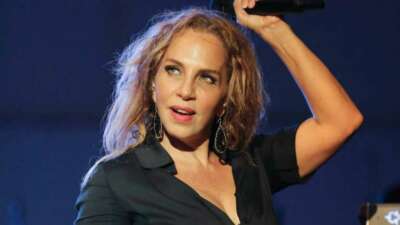 Sertab Erener’den 53 saniyelik yeni şarkı videosu