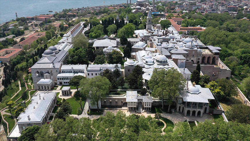 Milli Sarayları yılın ilk 6 ayında 3 milyon 945 bin 741 kişi ziyaret etti