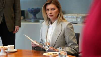 Ukrayna First Lady’sine komplo