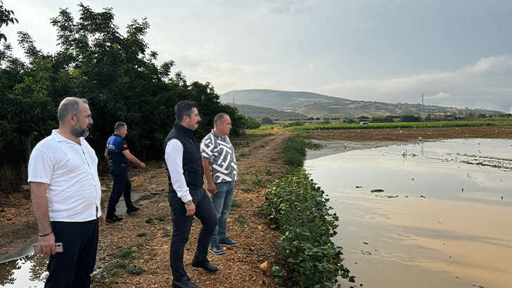 Yenişehir Başkanı Özel, yağıştan etkilenen köyleri ziyaret etti