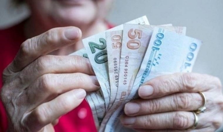 Emekliler isyanda: Emeğin karşılığı sadaka olmaz!