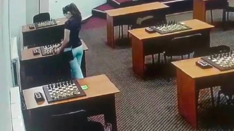 Rus satranç oyuncusu rakibini zehirledi