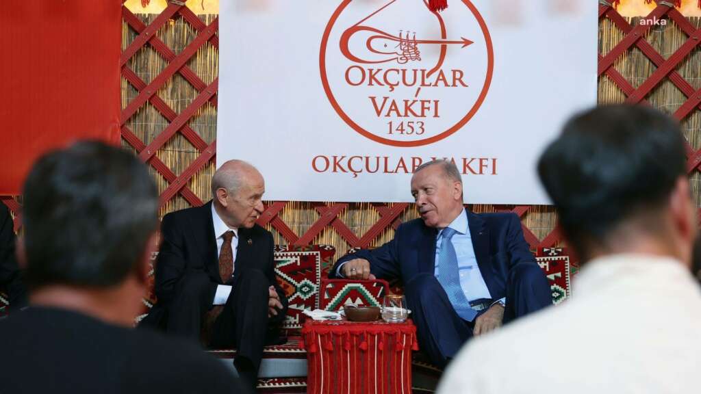 Erdoğan ve Bahçeli Ahlat’ta han çadırında sohbet etti