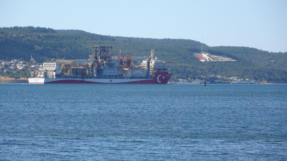 Abdülhamid Han sondaj gemisi Çanakkale Boğazı’nda geçti