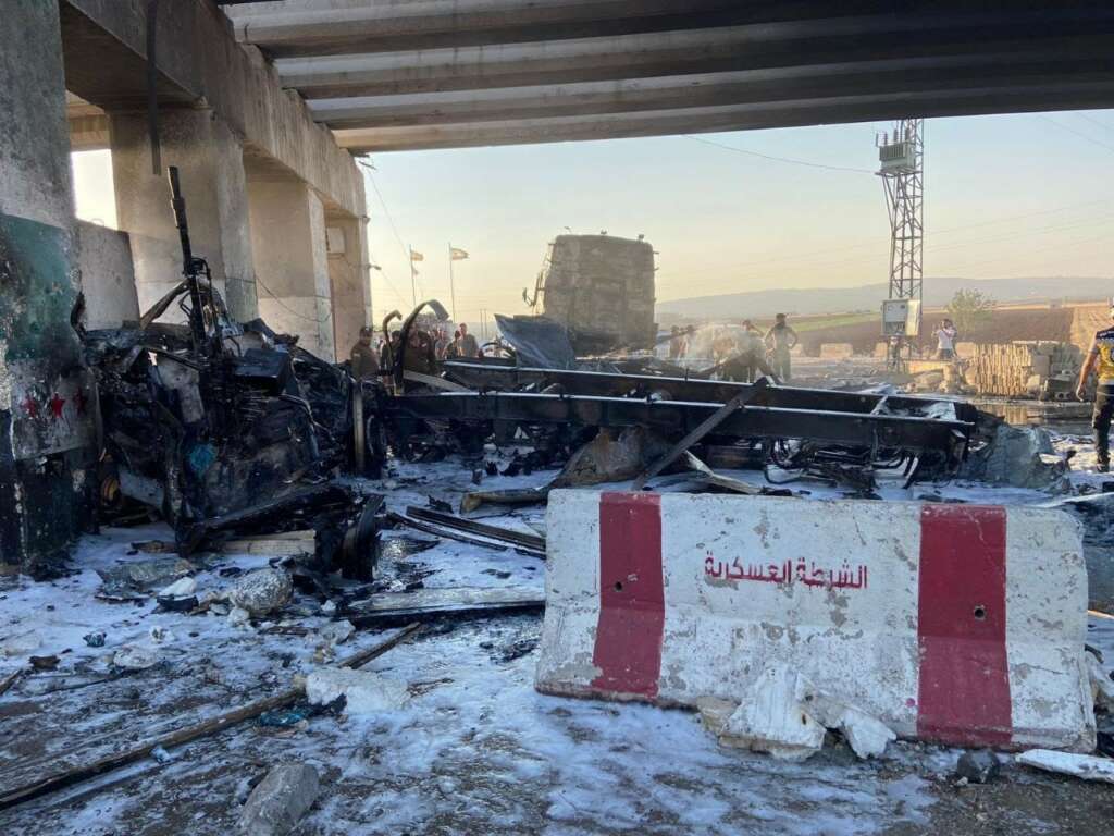 Azez’de bomba yüklü araç patladı: 9 ölü, 13 yaralı