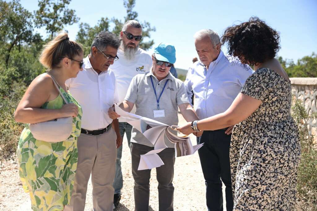 Başkan Şadi Özdemir, sokak hayvanları için hazırlanan projeyi inceledi